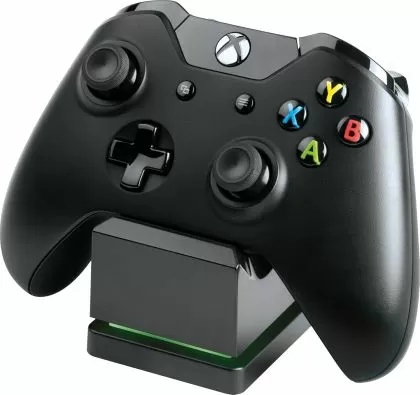 Зарядна станция PowerA за 1 Xbox One контролер + батерия с капацитет 1100 mAh