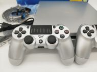 PlayStation 4 Slim 500GB Silver + допълнителен Dualshock 4 Silver контролер